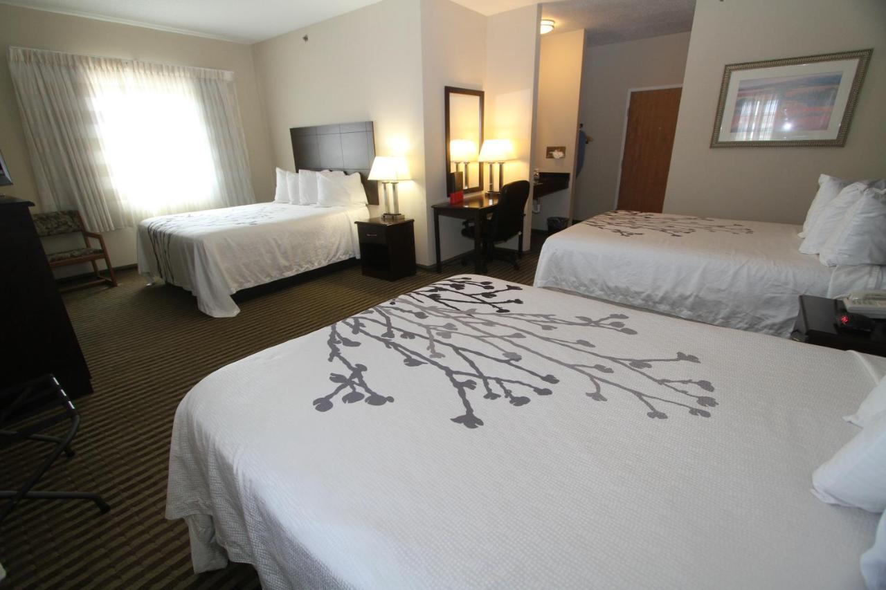 Bowman Inn And Suites Buitenkant foto